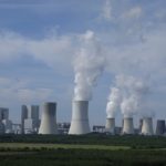 Jaderné elektrárny se staví čím dál méně