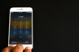 Kvůli iPhonu 7 se už i zabíjí