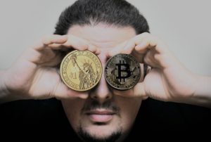 Bitcoiny už míří do reálného světa