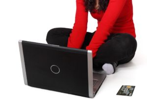 E-shop Alza.cz opět vyrostl, tentokrát o pětinu