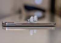 Nedostatky AirPods, které objeví jen ti, jež sluchátka dlouhodobě využívají