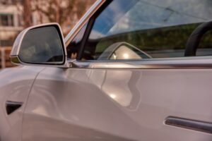 Musk prodal akcie Tesly za 4 miliardy dolarů